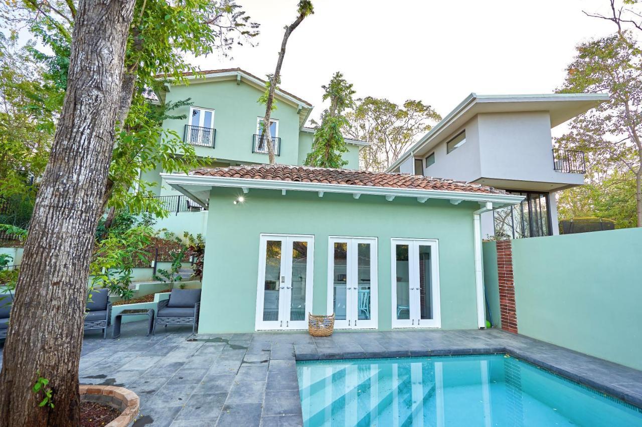 Hotel Casa Leona Tamarindo Exterior photo